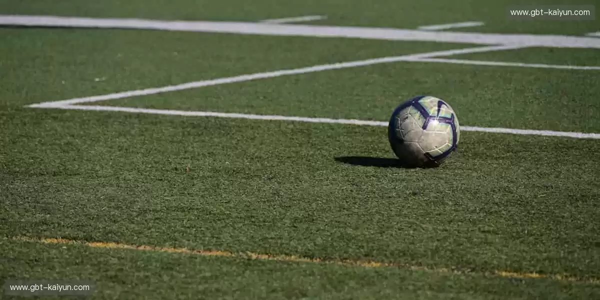 球星同款一键抢购，潮流装备即刻拥有👟